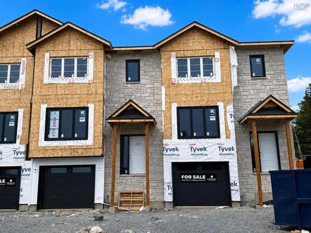 House for sale in Brookline Park, Bedford