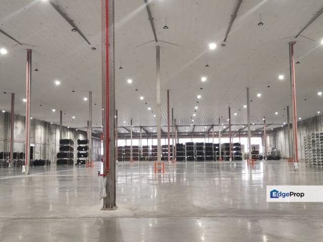 Warehouse for rent in Petaling, Alam Impian