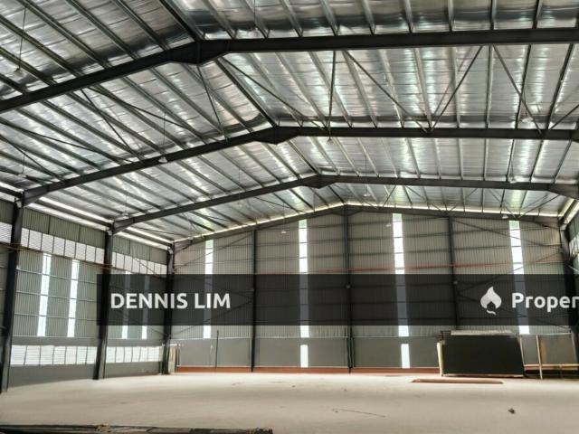 Warehouse for sale in Taman Industri Alam Jaya, Bandar Puncak Alam