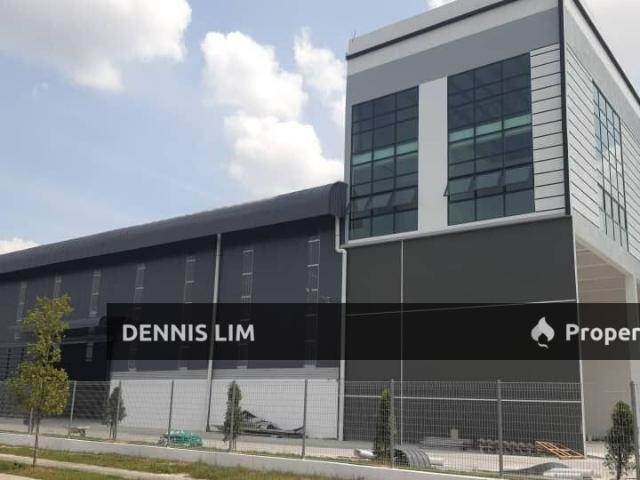 Warehouse for sale in Seksyen 8, Bandar Puncak Alam