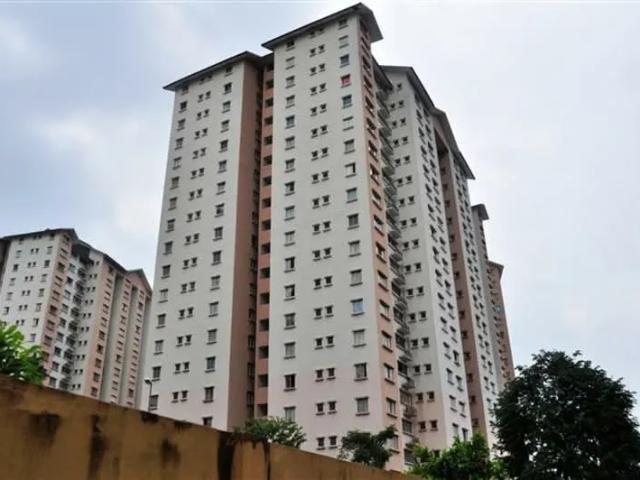 Room for rent in PJU 6, Petaling Jaya
