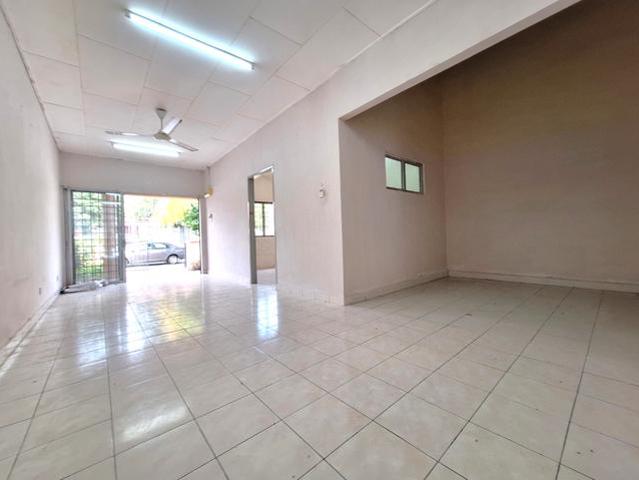 Terraced House for sale in Petaling, Subang Jaya