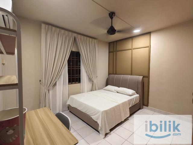 Room for rent in PJU 1A, Petaling Jaya