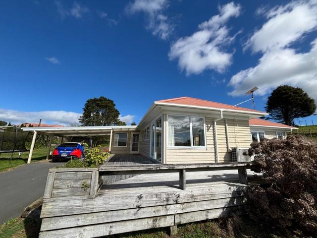 House for rent in Awhitu, Oroua County