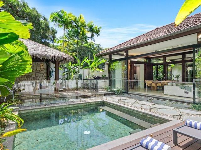 House for sale in Palm Cove, Queensland