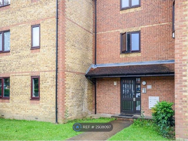 Studio for rent in Holywell Estate, North Watford