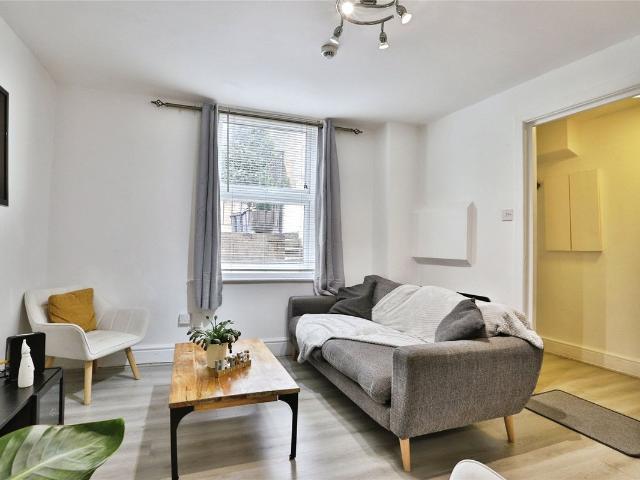 Apartment for rent in West Cliff, Bournemouth
