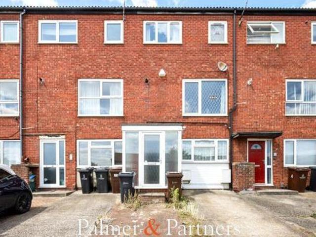 House for sale in Greenstead Estate, Colchester