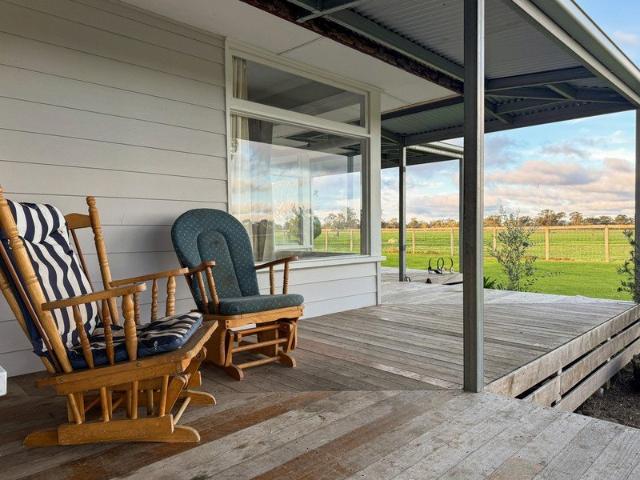 Cottage for sale in Mathoura, New South Wales