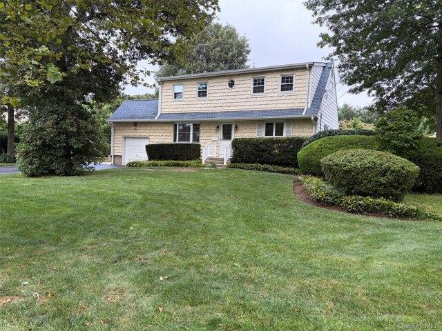 House for sale in Huntington, New York