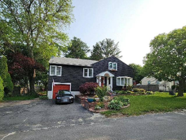 House for sale in Waterbury, Connecticut