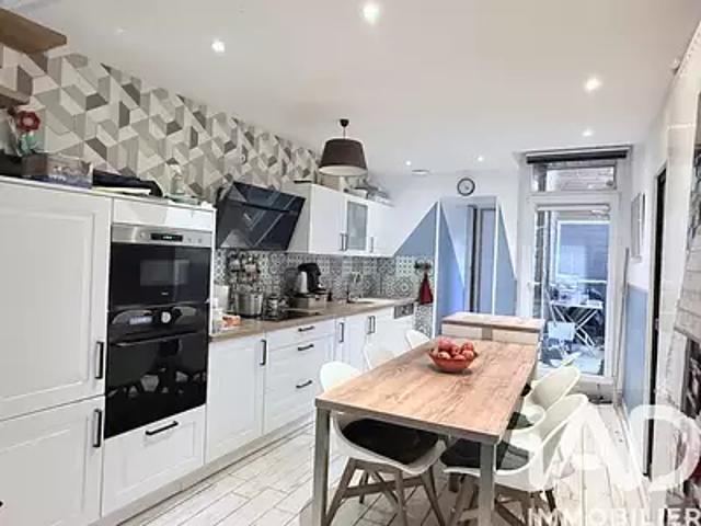 Maison vente à Sedan, Pure