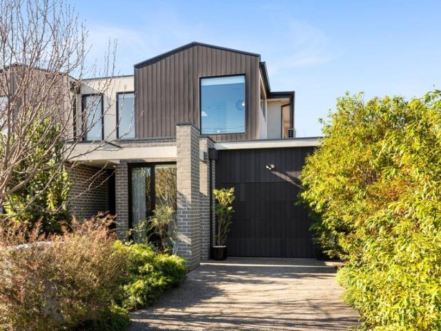 Townhouse for sale in Camerons Creek, Victoria