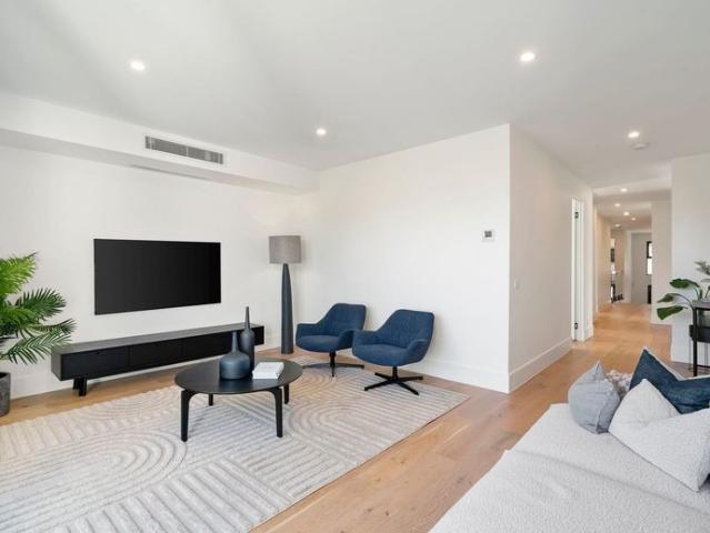 Townhouse for rent in Essendon, Melbourne