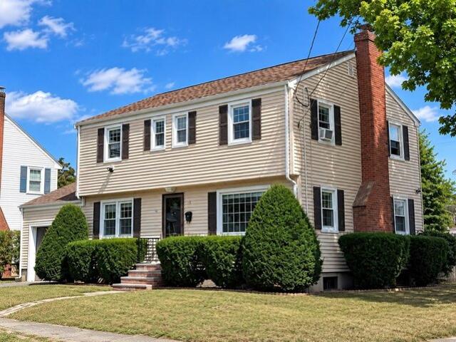 House for sale in North Beverly, Beverly