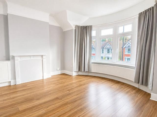 Apartment for rent in London Borough of Croydon, Purley