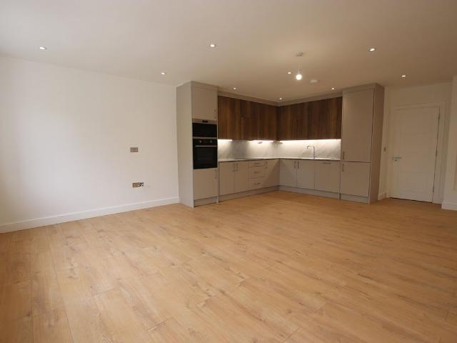 Apartment for rent in London Borough of Croydon, Purley