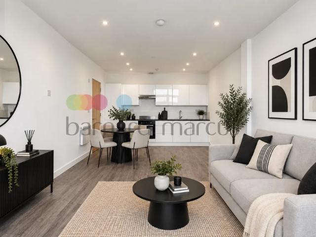 Room for rent in London Borough of Croydon, Waddon