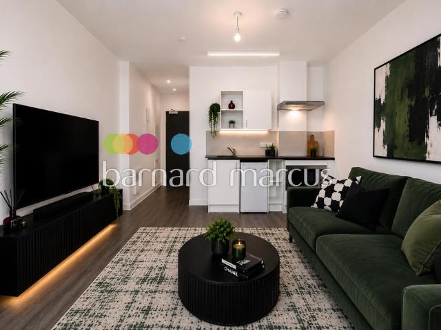 Studio for rent in London Borough of Croydon, Waddon