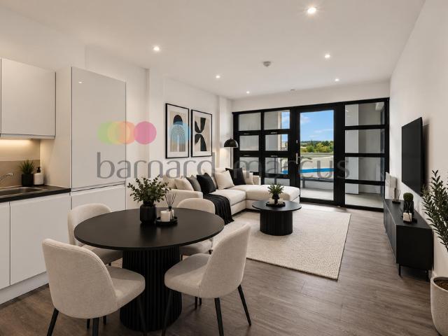 Apartment for rent in London Borough of Croydon, Waddon