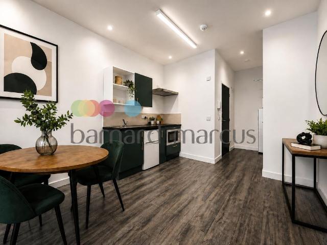 Studio for rent in London Borough of Croydon, Greater London
