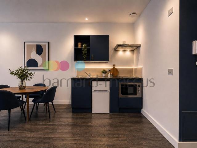 Studio for rent in London Borough of Croydon, Greater London