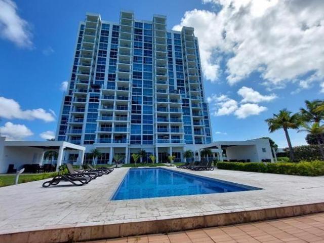 ¡Puro lujo en PLAYA BLANCA 4 recamaras frente a la LAGUNA!