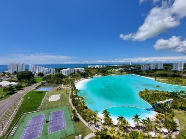 ¡Puro lujo en PLAYA BLANCA 4 recamaras frente a la LAGUNA!