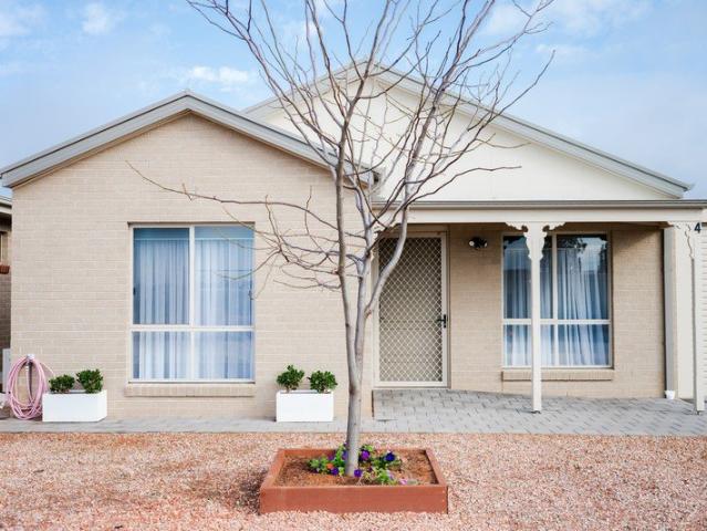 Townhouse for sale in Buronga, New South Wales