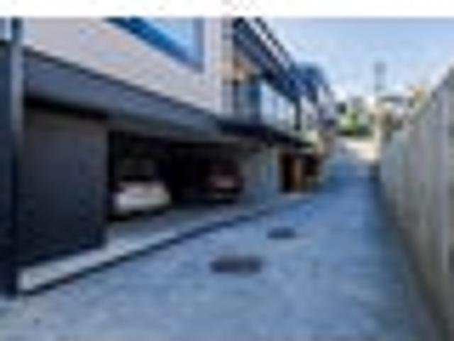Townhouse for sale in Otakou
