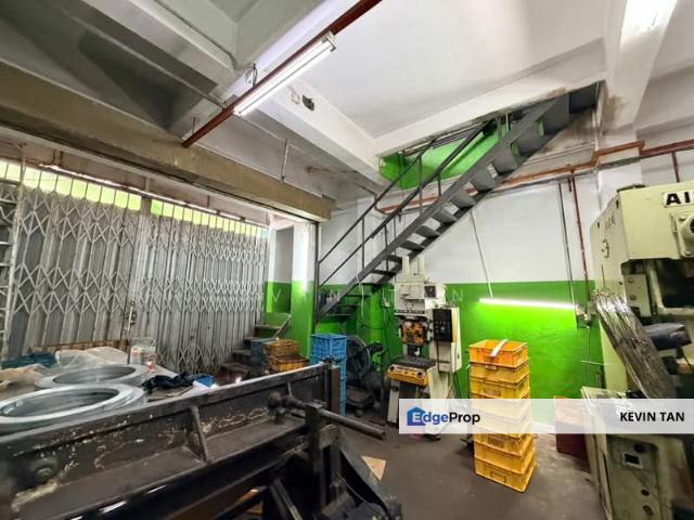 Warehouse for rent in Petaling, Subang Jaya