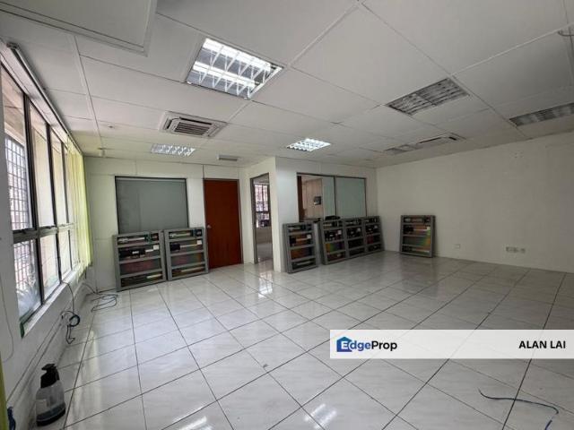 Shop for rent in Puchong, Majlis Bandaraya Subang Jaya