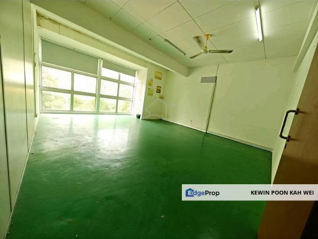 Shop for rent in Seri Kembangan, Majlis Bandaraya Subang Jaya