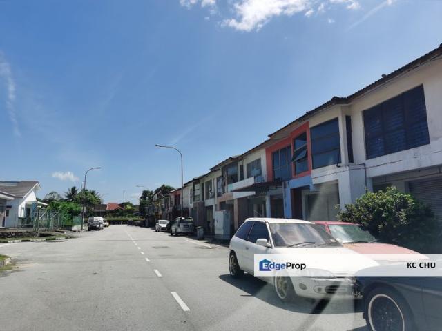 Shop for sale in Sendayan Village, Negeri Sembilan
