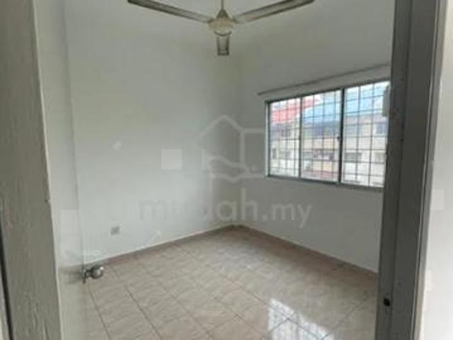 Flat for sale in Kajang, Langat