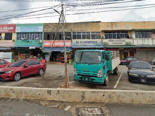 Shop for sale in Maran, Pahang