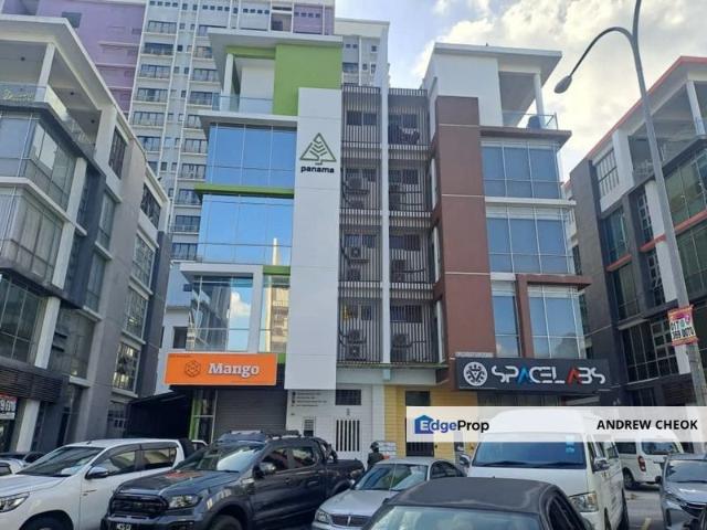 Shop for sale in Petaling, Subang Jaya