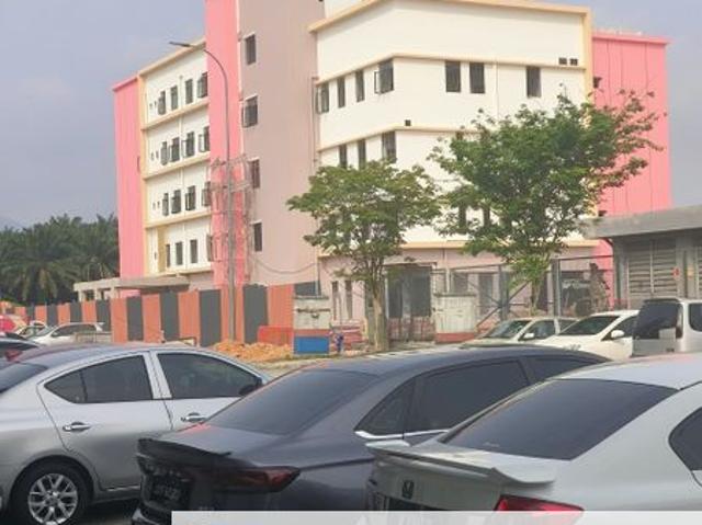 Shop for sale in Pusat Komersial Indah, Kulai