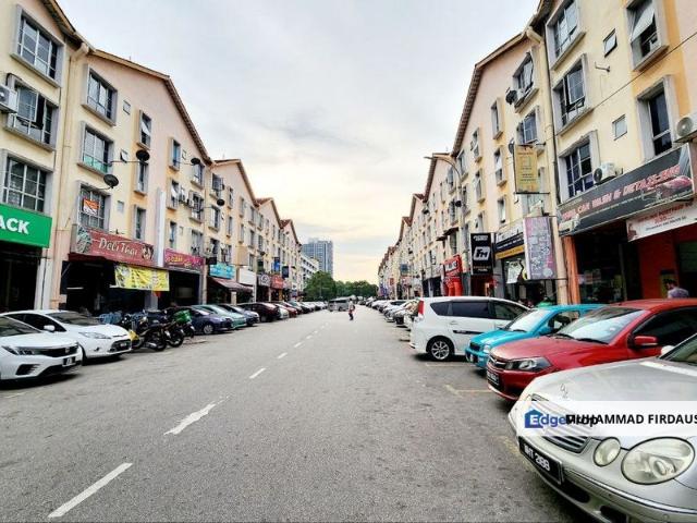 Condominium for sale in Petaling, Alam Impian