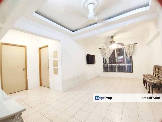 Shop for sale in Petaling, Alam Impian