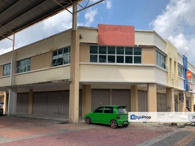 Shop for rent in Pusat Perdagangan Alam Jaya, Bandar Puncak Alam