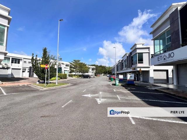 Shop for rent in Bukit Ledang, Johor