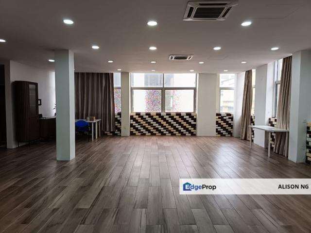 Shop for rent in Petaling, Subang Jaya