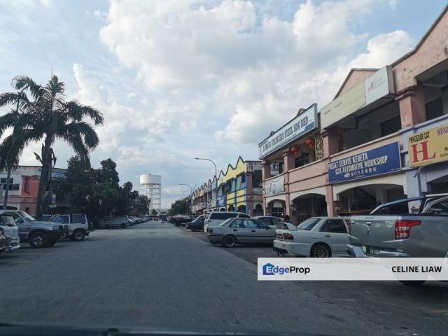 Shop for rent in Petaling, Subang Jaya