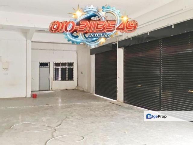 Shop for rent in Petaling, Subang Jaya