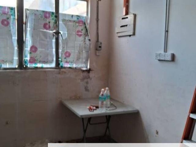 Warehouse for rent in Jalan Klang Lama, Kuala Lumpur