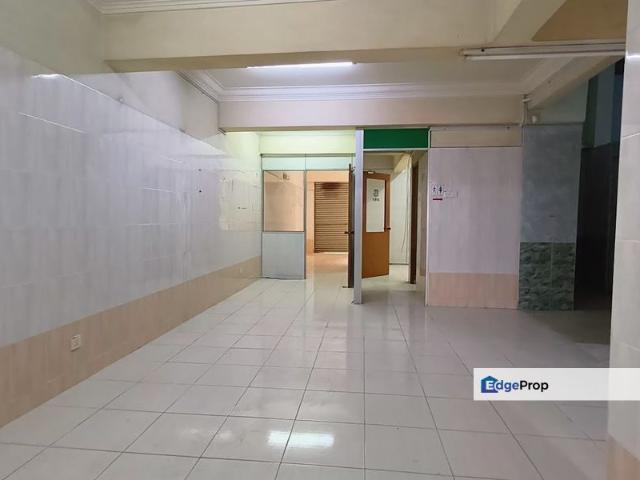 Shop for rent in Petaling, Subang Jaya