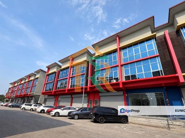 Shop for sale in Muar