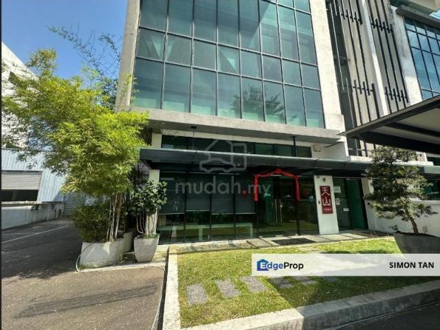 Warehouse for rent in Petaling, Damansara Damai