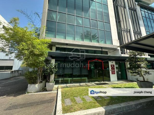 Warehouse for sale in Petaling, Damansara Damai